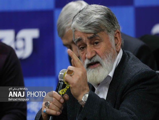 تمجید از بنی‌صدر در حضور بهشتی!/ ساعتی هم‌نشینی تاریخی با کوه صبر و ایثار