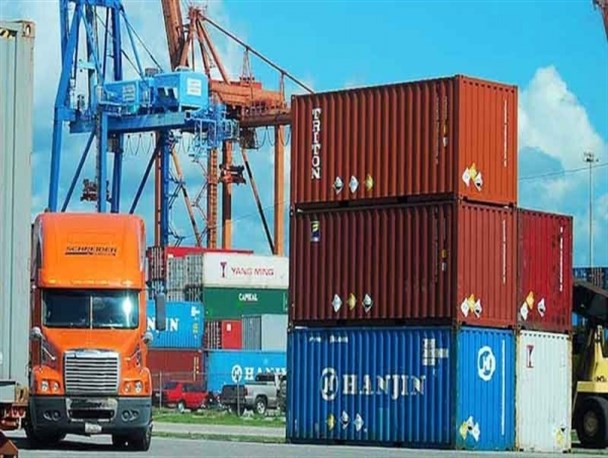 صادرکنندگان موظف به برگرداندن ارز حاصل از صادرات خود تا پایان تیرماه شدند