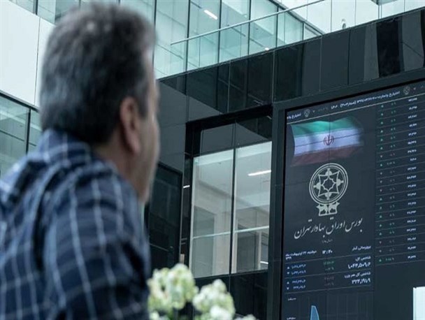 بورس ۱۰ هزار واحد صعودی شد / بازگشت نسبی اعتماد به بازار سرمایه