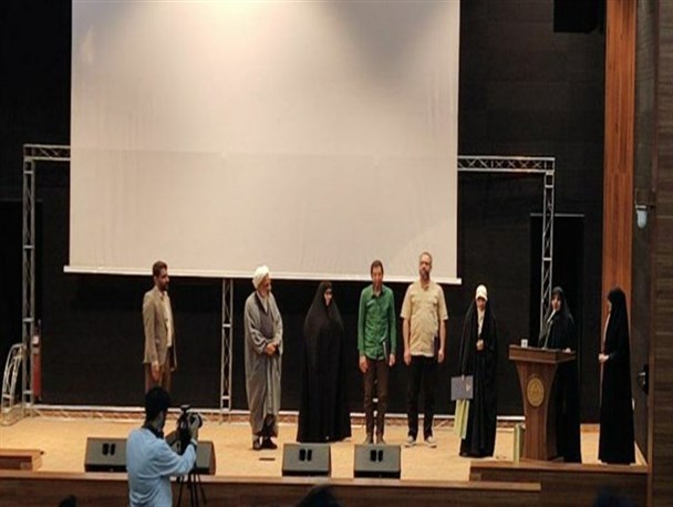 نمی‌گذاریم خون شهدای هسته‌ای پایمال شود