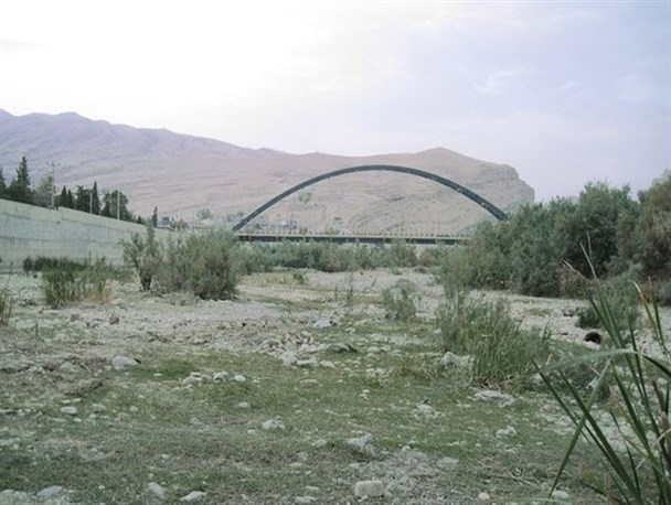 محصولات آبدوست بلای جان رودخانه های شهرستان چگنی