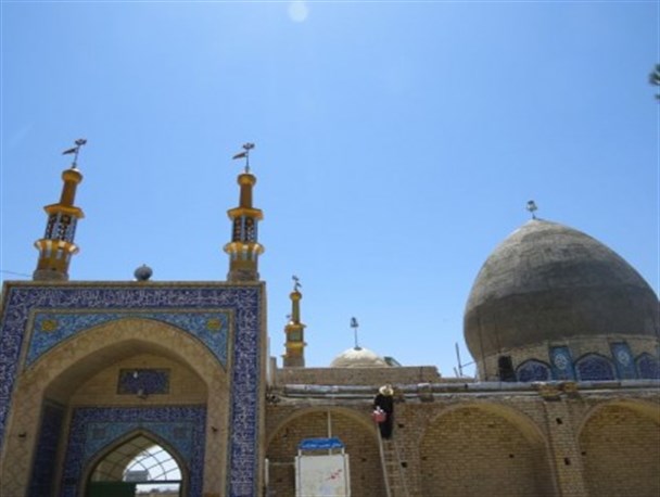 شهری که برای کمک به امامزاده اش هم غریب ماند