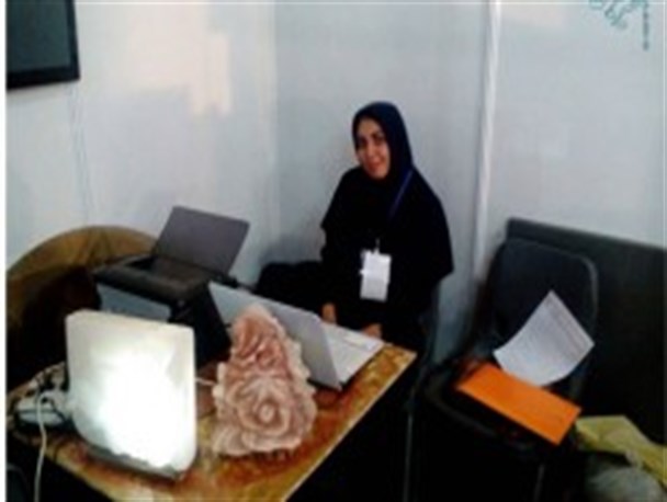 استقبال زیاد زنان روستایی از هنر سنگ چینی/ کار تیمی رمز موفقیت ما است