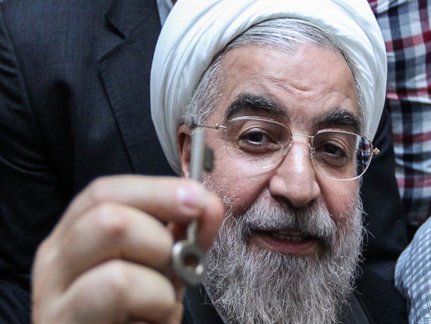 تلاش های خبرگزاری دولت برای انعکاس دستاوردهای دولت/چرا مردم کردستان این گام‌ها، تلاش‌ها و عزم‌ها را نمی بینند؟
