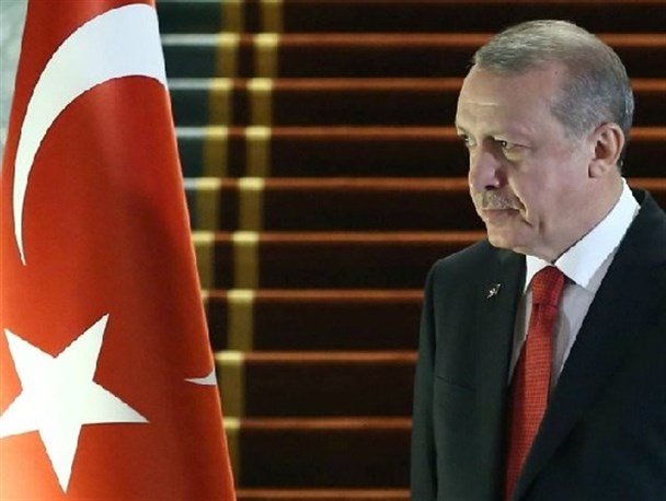 اردوغان در حال تشکیل اسلام رادیکالی در ترکیه است/ ارتش بزرگترین رقیب سیاسی حزب عدالت و توسعه