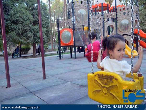 گزارشی از وضعیت اسف بار  وسایل بازی کودکان در اردکان+ تصاویر