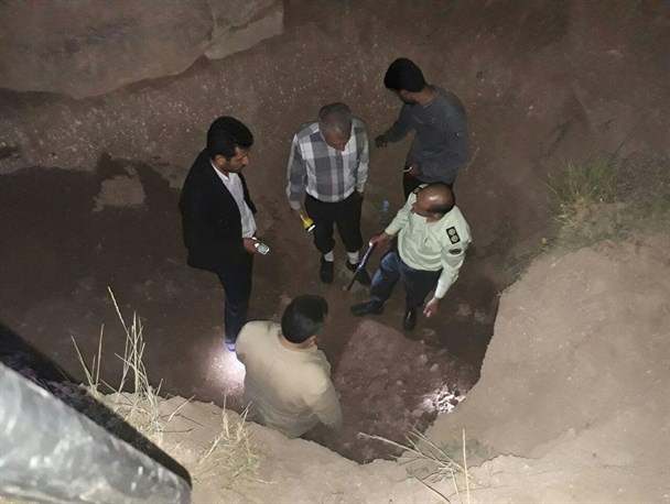 دستگیری حفاران غیرمجاز میراث فرهنگی در شهرستان نیر+تصاویر