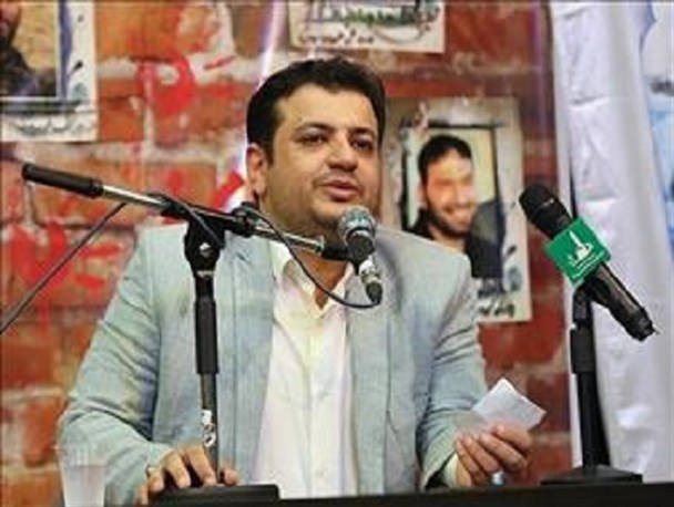 نماینده‌ای که توان قرائت متن انگلیسی را ندارد، مدرک دکتری‌اش را از کجا آورده؟