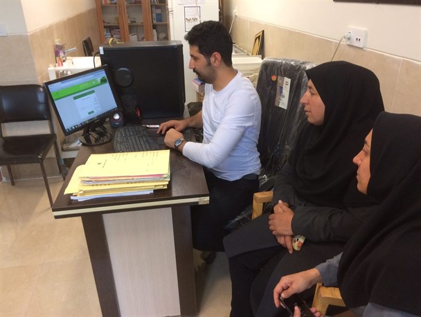 آغاز ثبت پرونده الکترونیک سلامت در روستای لزور فیروزکوه