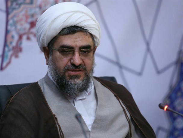 تفکر لیبرالی دولتمردان عامل گسترش ناهنجاری‌های فرهنگی است/ تقویت فرهنگ دینی مردم مورد حمایت مسئولان نیست