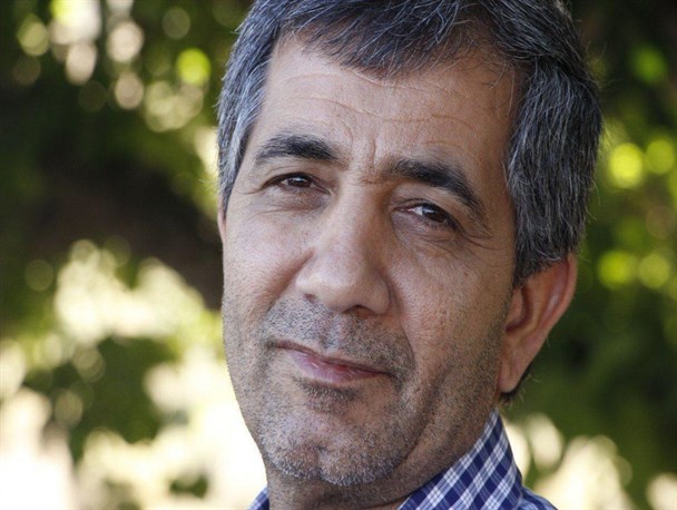 ایران در برابر دشمنی آمریکا بدون لکنتِ زبان حق‌خواهی کند