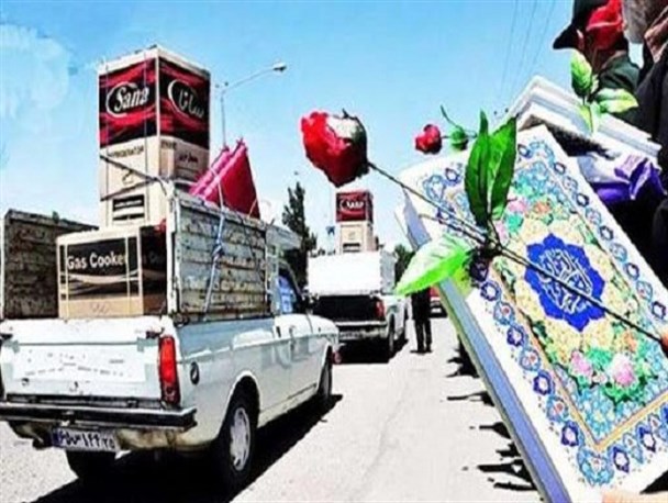 ۱۱۴ سری جهیزیه به نوعروسان نیازمندان لرستان اهدا شد