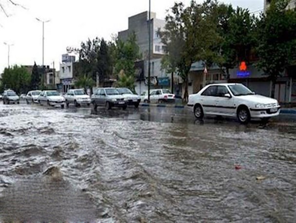 خسارت فعالیت سامانه بارشی مونسون به باغات گچساران /دیهیمی خوب:برای مقابله با بحران آمادگی داریم