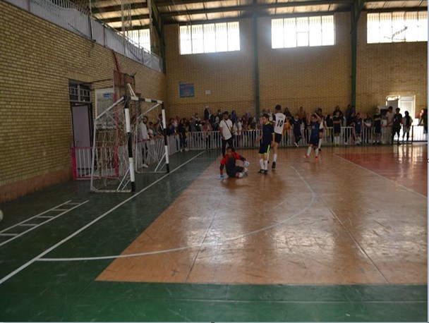 مسئولین، معابر شهری را برای معلولان هموار کنند/ برگزاری مسابقه فوتسال توانیابان در کرج