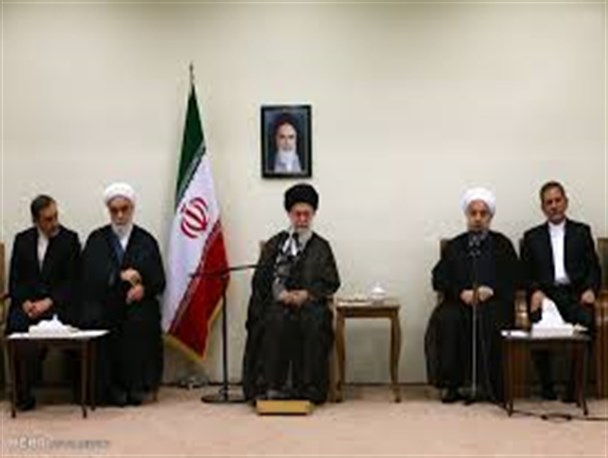 عقب نشینی مسئولین از مواضع انقلابی دشمنی، دشمنان انقلاب را کم رنگ تر نمی کند/ لازمه امنیت و آسایش کشور تقویت بنیه اقتصادی است