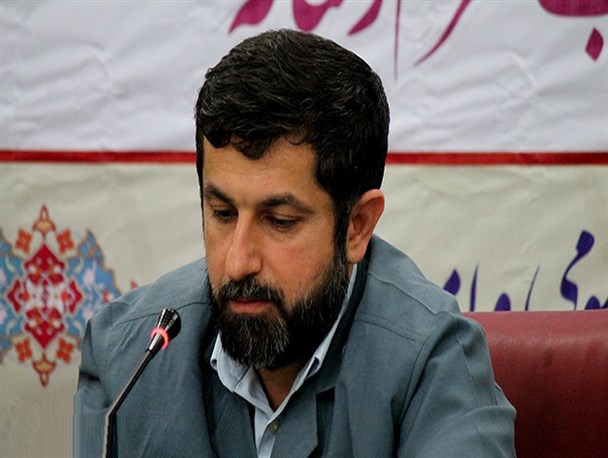 از مردم بخاطر محرومیت ها عذرخواهی می کنم/نمایشگاه اهواز در حد یک شهر درجه چهارم است