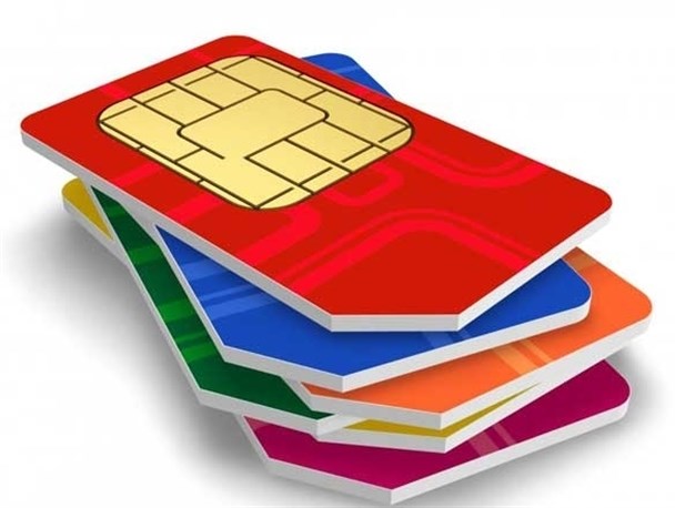 محدودیتی در تغییر اپراتورهای تلفن همراه برای مشترکین نیست/ هدف از ترابردپذیری، رقابتی کردن بازار است