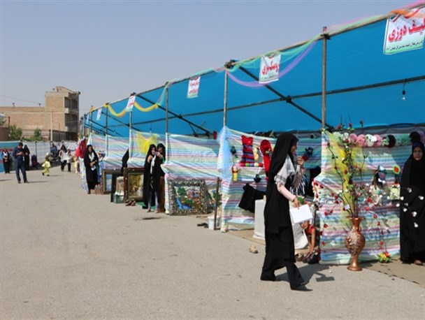 نخستین نمایشگاه توانمندی های زنان روستایی میاندوآب افتتاح شد + تصاویر