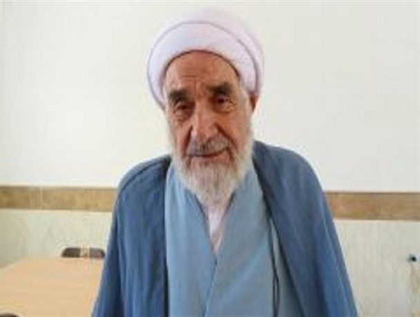 قدردانی از عملکرد شهردار سابق نطنز در احداث کتابخانه/ روحانیون و معلمان برای تقویت کتابخانه امیرالمومنین (ع) تلاش کنند