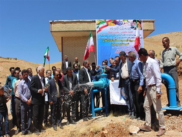 آب آشامیدنی پس از ۴۰ سال به روستای خفری رسید
