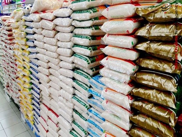 حرکت جهادی هرمزگانی ها در برخورد با محتکرین/ 158 میلیارد کالای احتکار شده در استان کشف شد
