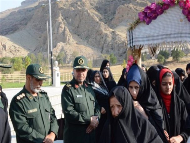 اعزام کاروان راهیان نور ماکو به مناطق عملیاتی شمال غرب کشور+تصاویر