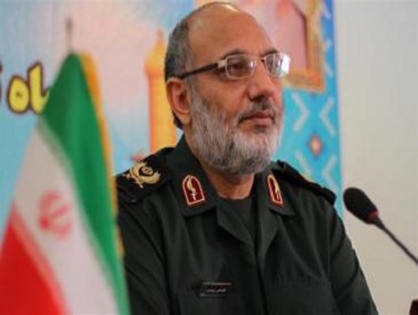 آمادگی بسیج و سپاه برای نقش آفرینی در جنگ اقتصادی/ وحدت سران قوا محور اصلی حل مشکلات مردم است