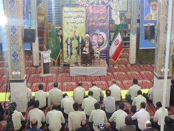 شهید باهنر و رجایی کوشیدند به آنچه خداوند میخواهد برسند/مسئولین ما باید بکوشند یک سیاست مدار خدائی باشند
