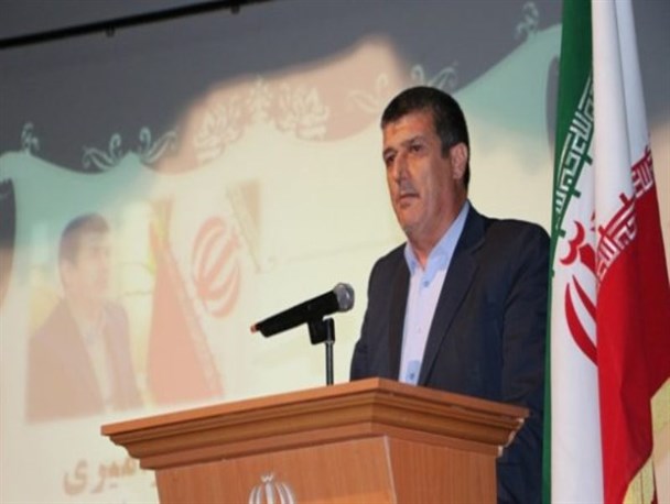 هرکس نظام را تضعیف کند، در جایگاه دشمن قرار دارد