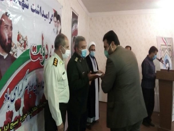 هفته دولت فرصت خوبی برای نشر ارزش های انقلاب اسلامی و دولت است