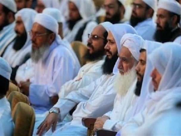 دوری از اشرافی‌گری و مبارزه با فساد مهمترین ویژگی یک دولت ‏مردمی و انقلابی/ رفع مشکلات با مدیریت ‏صحیح و اعتماد به نخبگان ایرانی ممکن است