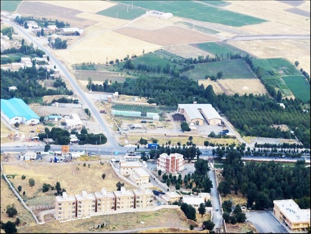 تأمین آب شرب روستاهای مریوان با تانکرهای سیار سپاه/ حفر چاه عمیق برای جبران کمبود آب روستای «نی»