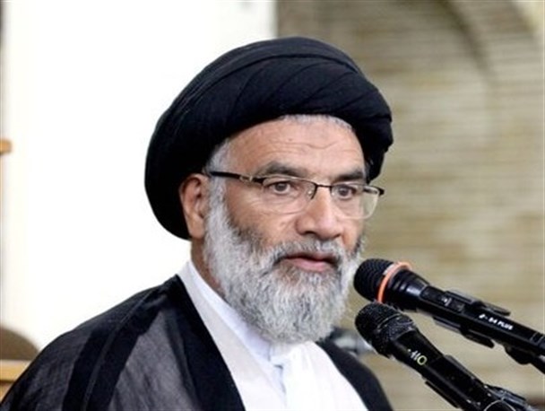 برپایی نماز اول وقت در مسیر پیاده‌روی اربعین مورد توجه قرار گیرد