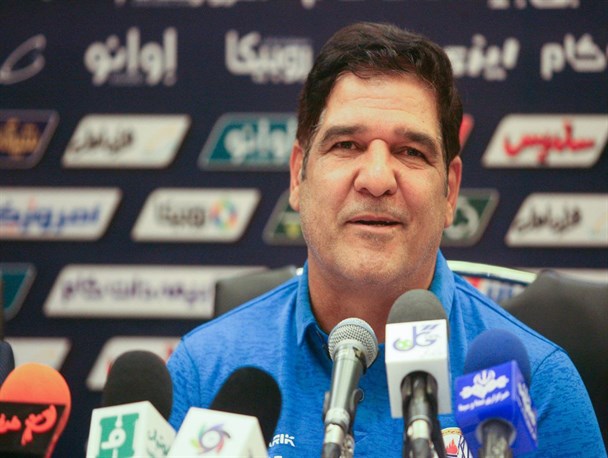 مهاجری: بازی با استقلال را نباید به قضا و قدر بسپاریم