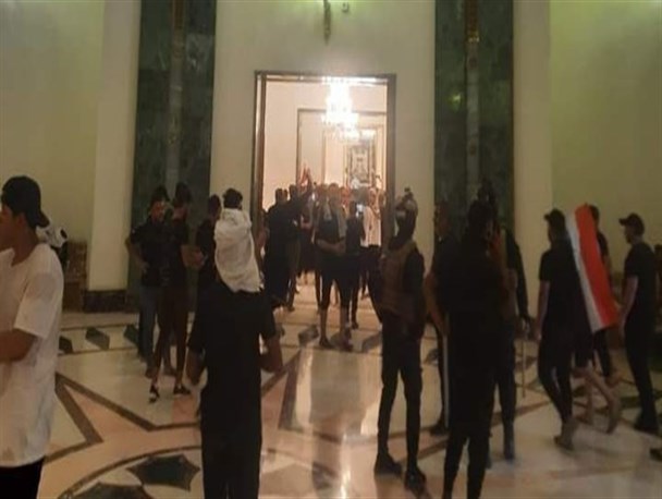 یورش آشوبگران حامی جریان صدر به کاخ ریاست جمهوری عراق