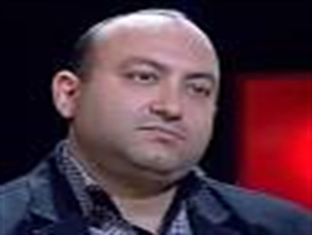 ورود به اندیشه جوانان و درگیر کردن خانواده ها با فساد از توطئه های دشمن است.