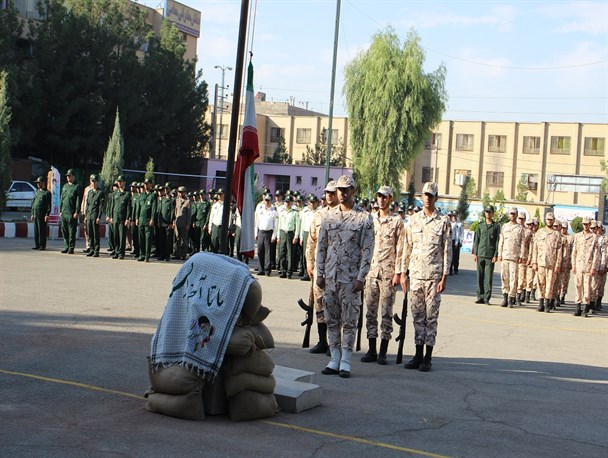 این که اقتصاد مقاومتی را به آمریکا گره بزنیم یک اشتباه بزرگ و جبران ناپذیر است