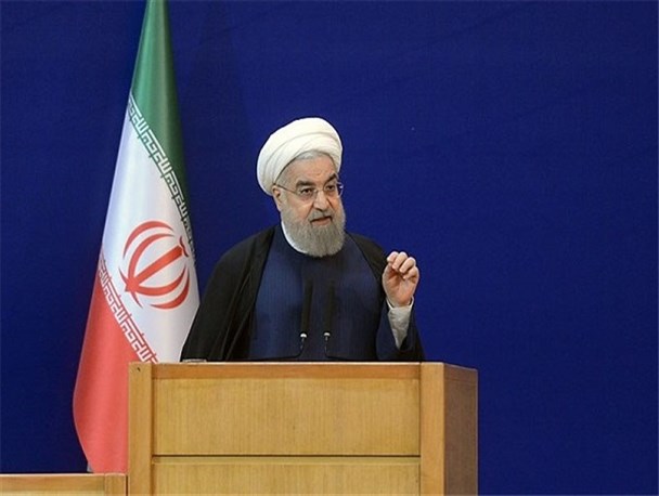 دوقطبی شدن جامعه به نفع کشورمان نیست/ دولت برای قبول یک تعهدنامه خارجی 30 تا 40 ماه وقت می گذارد