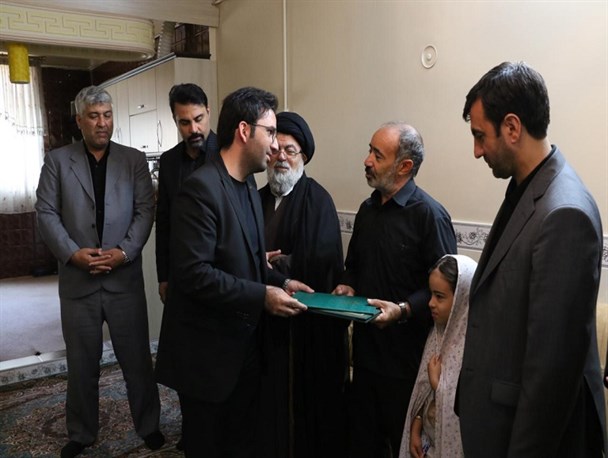 مسئولان بهارستان با خانواده‌های شهدا و جانبازان دفاع مقدس دیدار کردند