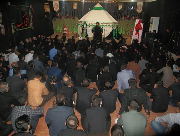 تجمع بزرگ نوجوانان و جوانان عاشورایی در برازجان برگزار شد + تصاویر