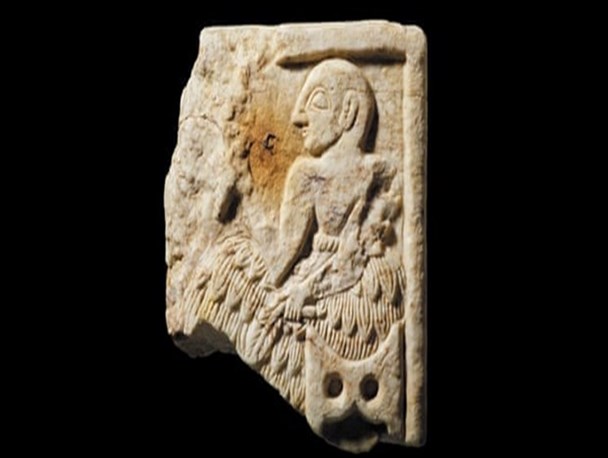 لوح باستانی که در بریتانیا حراج شده بود به عراق بازمی گردد