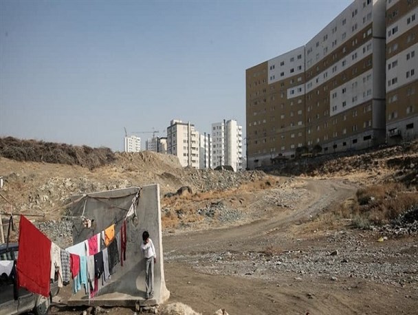 زائرسرایی که محل سکونت اشراف شد/ پاسکاری پروژه بین میراث فرهنگی و راه و شهرسازی به نفع رانت‌خواران