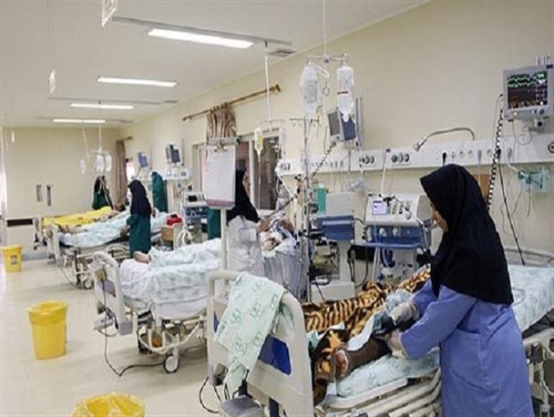 رنج های کادر درمان در روزهای کرونایی / همکاری همه جانبه پرسنل اتاق عمل برای مهار ویروس منحوس
