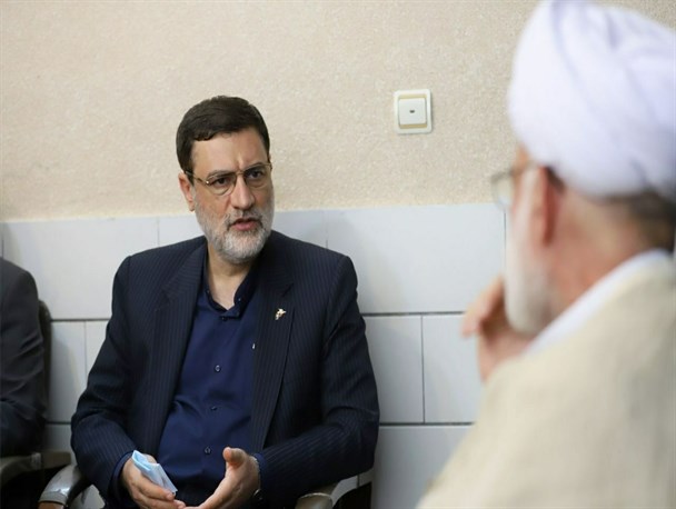 خانواده معظم شهدا دلسوزان واقعی نظام اسلامی هستند