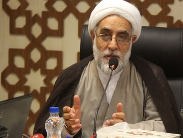 بصیرت و آگاهی به مسائل روز لازمه نقش روحانیت در جامعه است