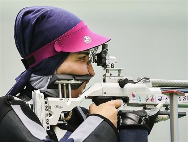 تیراندازی جایزه بزرگ زنان| صادقیان قهرمان تفنگ شد/ کرم‌زاده در سکوی دوم