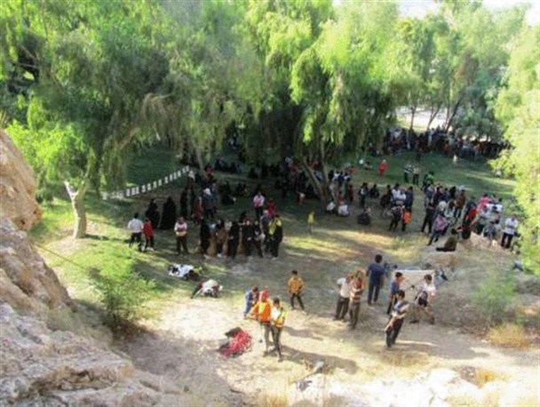 پیاده روی خانوادگی و سنگ نوردی در پارک طالقانی+تصاویر