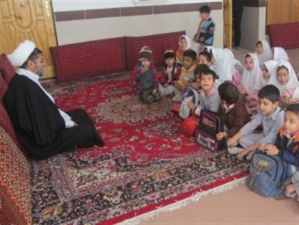 دیدار کودکان قرآنی با امام جمعه میامی
