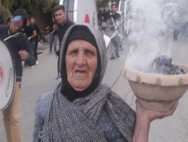 همه ما مدیون فرزندان حضرت فاطمه (س) هستیم