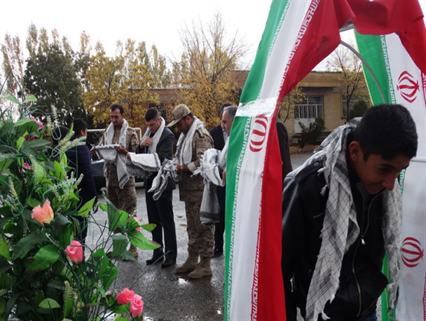 بدرقه اردوی دانش آموزی راهیان نور صومای برادوست+ تصاویر